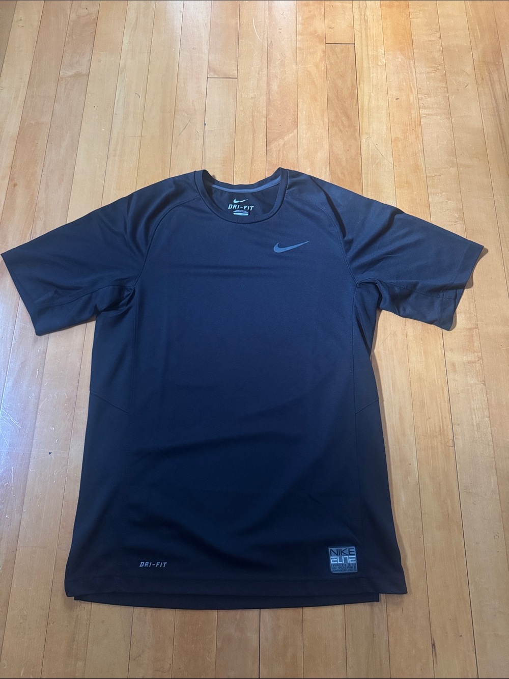 Nike Elite Black Dri-FIT Short Sleeve Athletic Tee men’s S